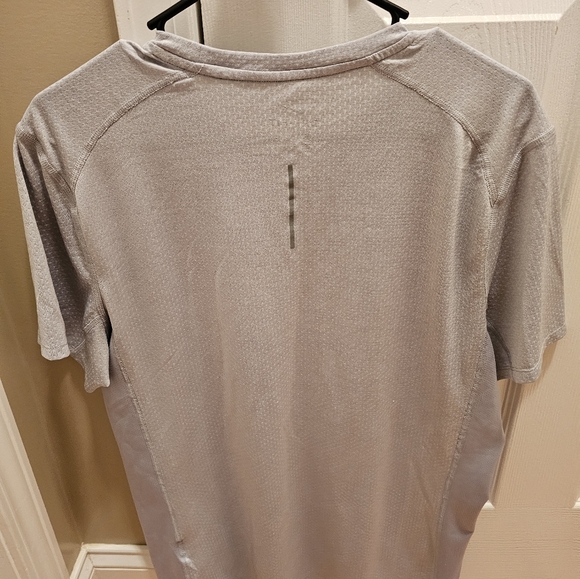 Nike Men's Gray Dri-FIT Running Shirt L - Picture 3 of 3